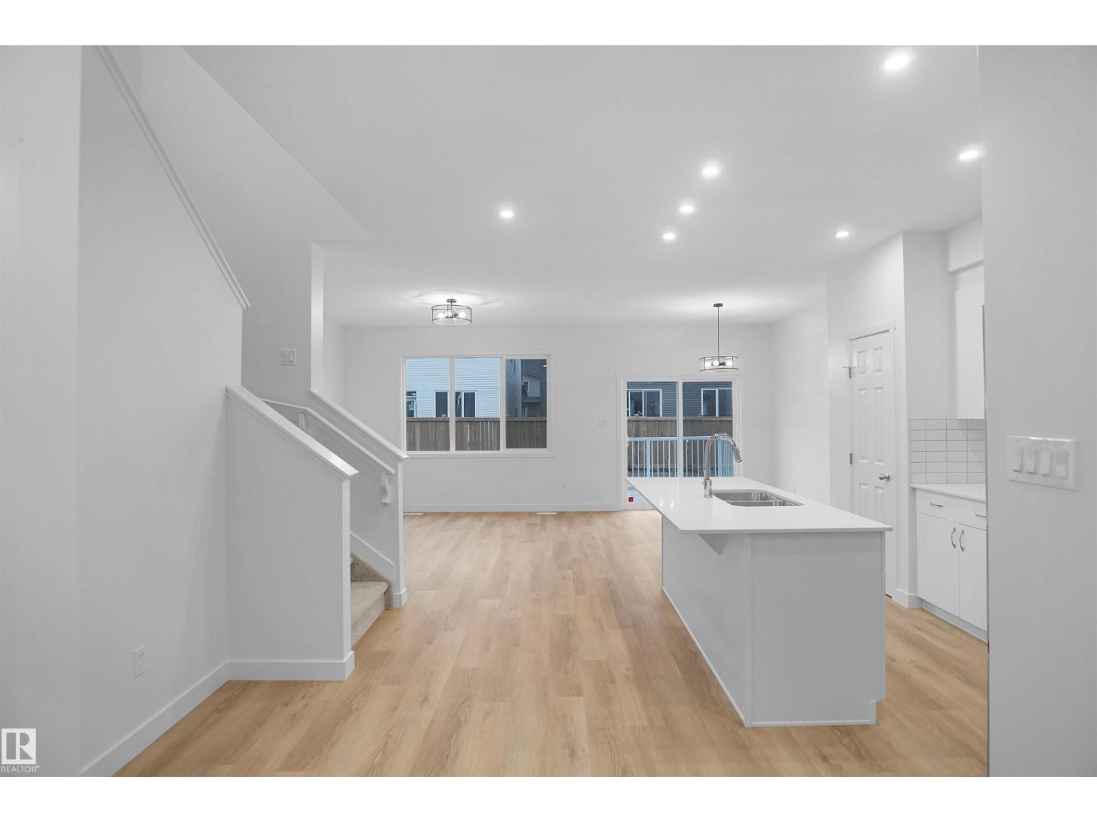 2017 209a St Nw, Edmonton, Alberta  T6M 1P7 - Photo 8 - E4460279