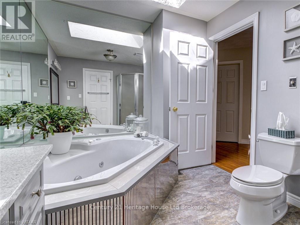 10 Blackfoot Place, Woodstock, Ontario  N4T 1E2 - Photo 16 - X12288303