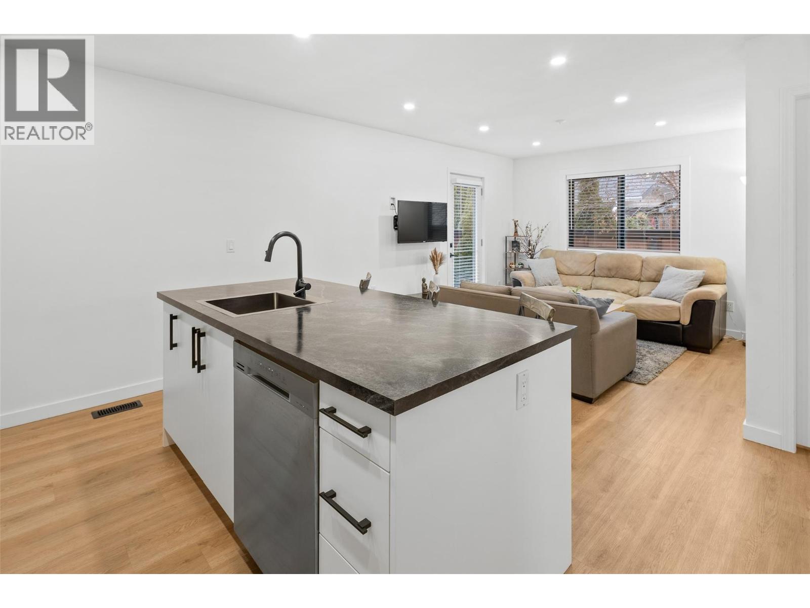712 Schafer Road, Kelowna, British Columbia  V1W 1G1 - Photo 56 - 10355047