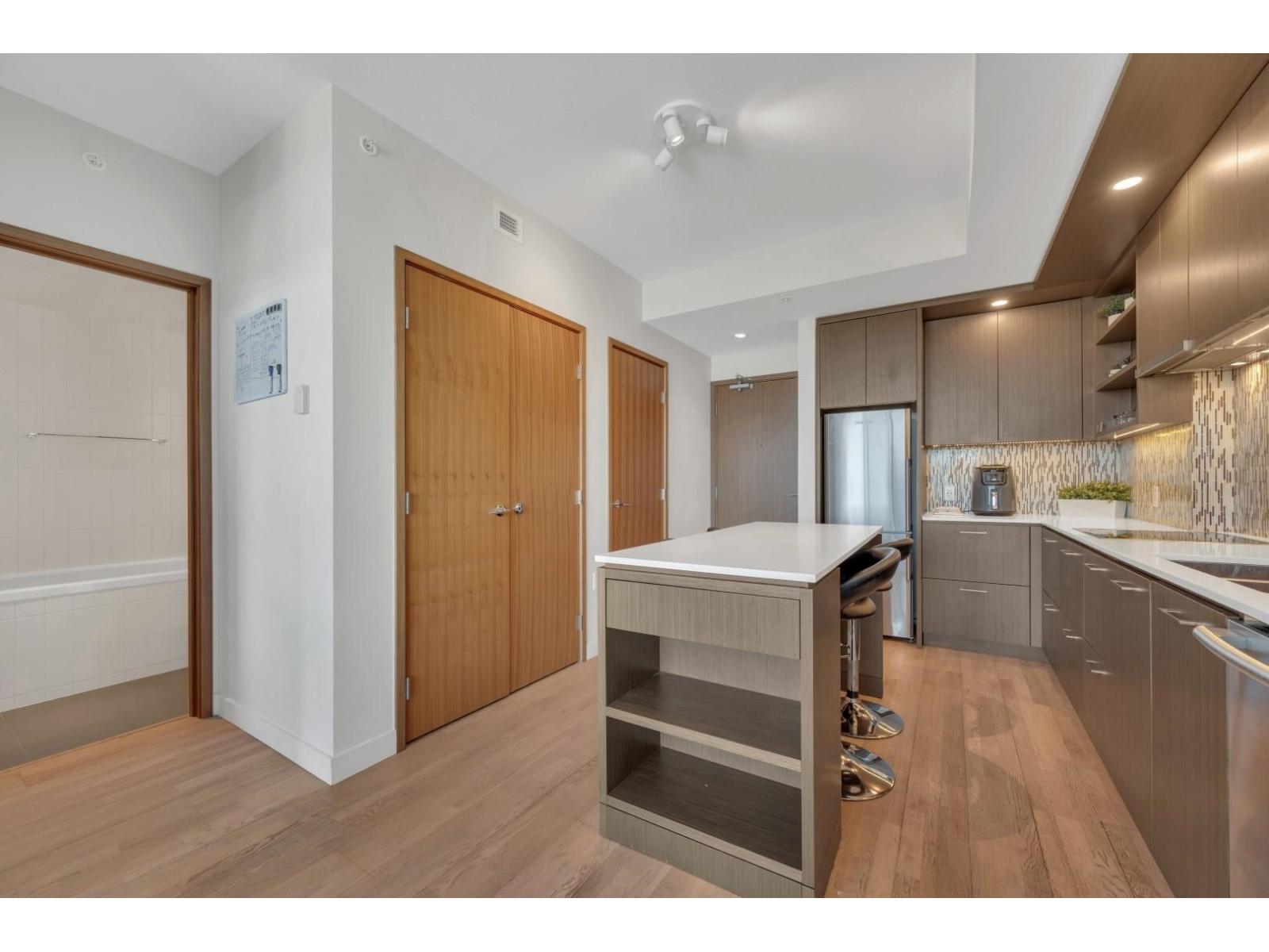 3903 13495 Central Avenue, Surrey, British Columbia  V3T 0K2 - Photo 12 - R3054082