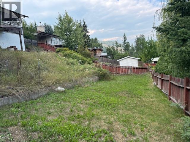 1778 Second Street Lot# 5, Fruitvale, British Columbia  V0G 1L0 - Photo 7 - 10364479
