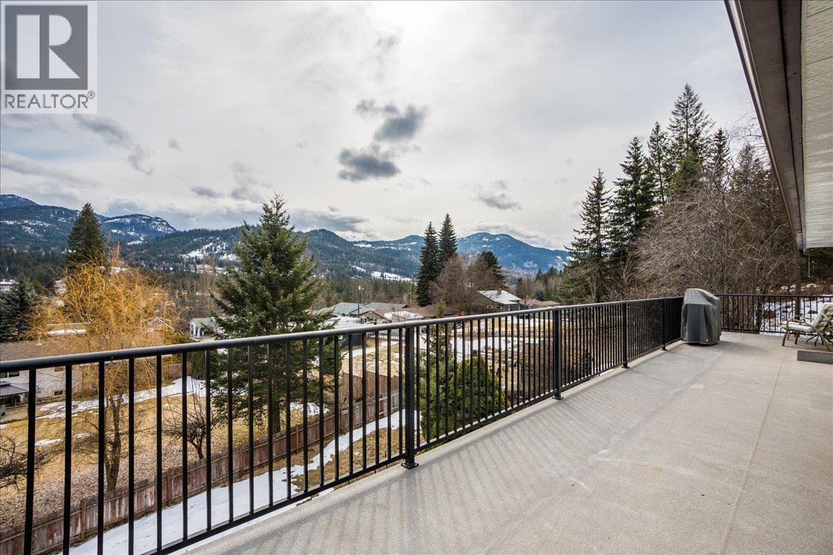 1778 Second Street Lot# 5, Fruitvale, British Columbia  V0G 1L0 - Photo 4 - 10364479