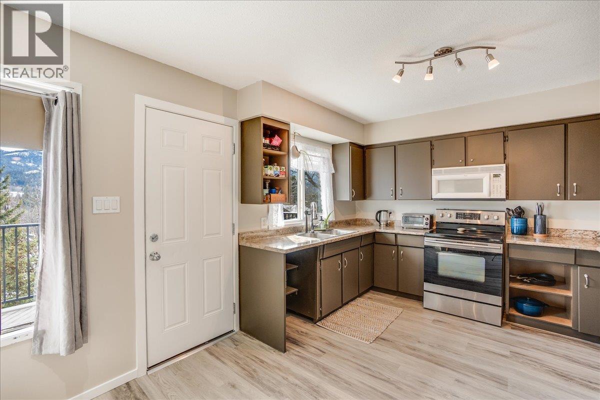1778 Second Street Lot# 5, Fruitvale, British Columbia  V0G 1L0 - Photo 31 - 10364479
