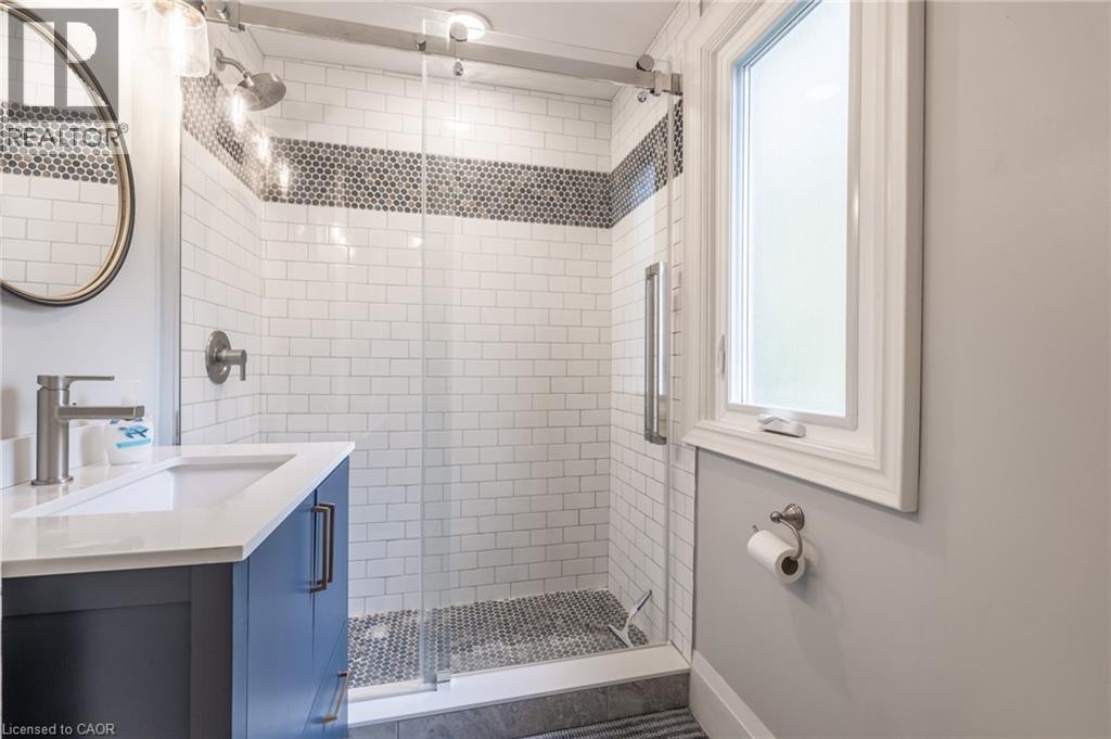 33 East 12th Street, Hamilton, Ontario  L9A 3X2 - Photo 23 - 40775538