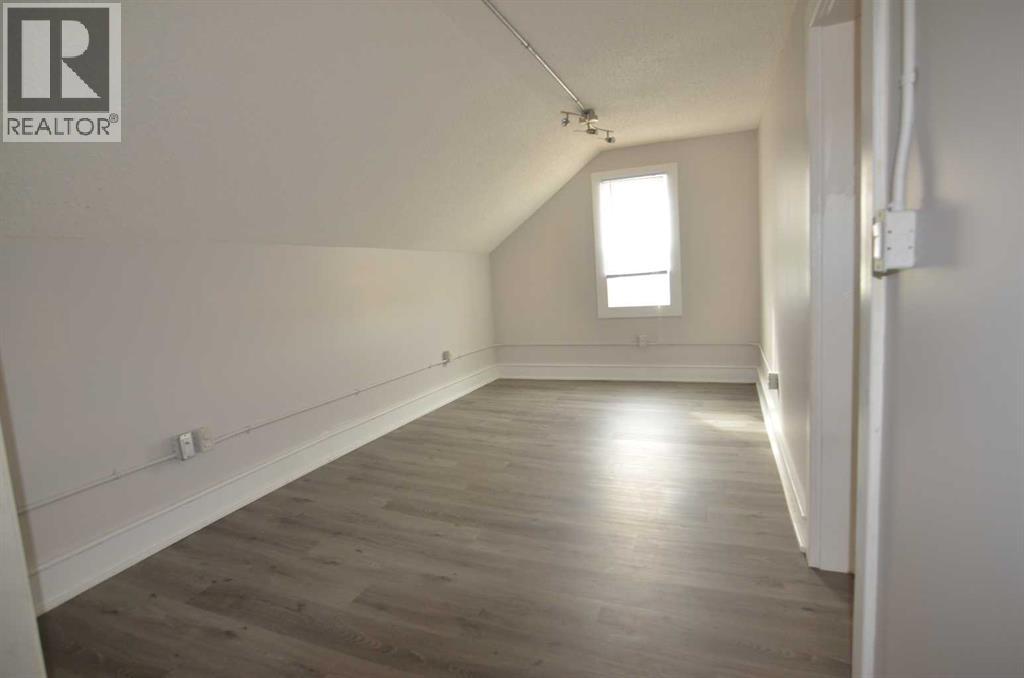 104 Railway Street, Carseland, Alberta  T0J 0M0 - Photo 12 - A2260732