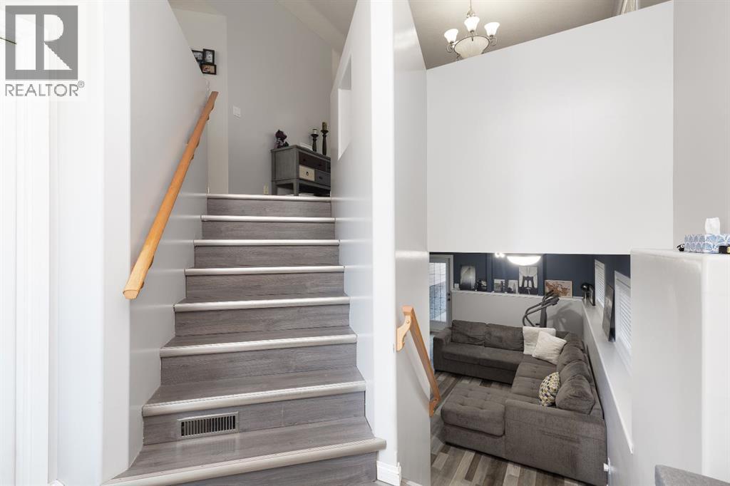 154 Blackfoot Court W, Lethbridge, Alberta  T1K 7W1 - Photo 3 - A2260018
