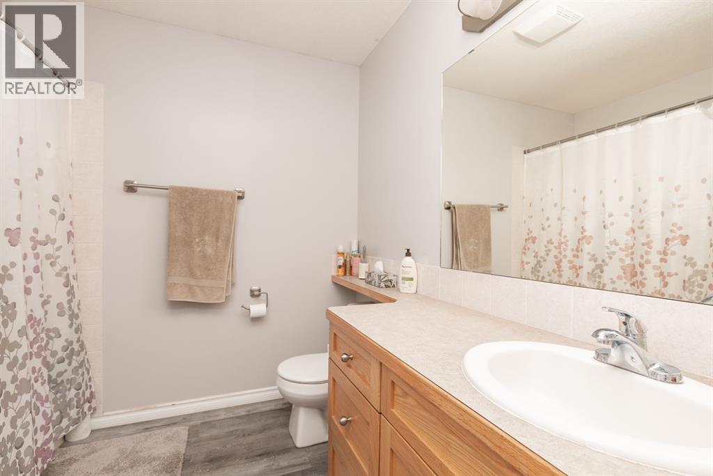 154 Blackfoot Court W, Lethbridge, Alberta  T1K 7W1 - Photo 12 - A2260018