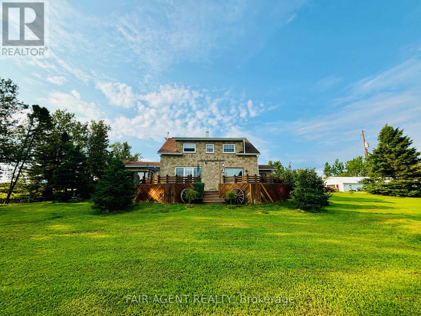 79 Ste Marie Road, Kapuskasing, Ontario  P0L 1V0 - Photo 1 - T12438288