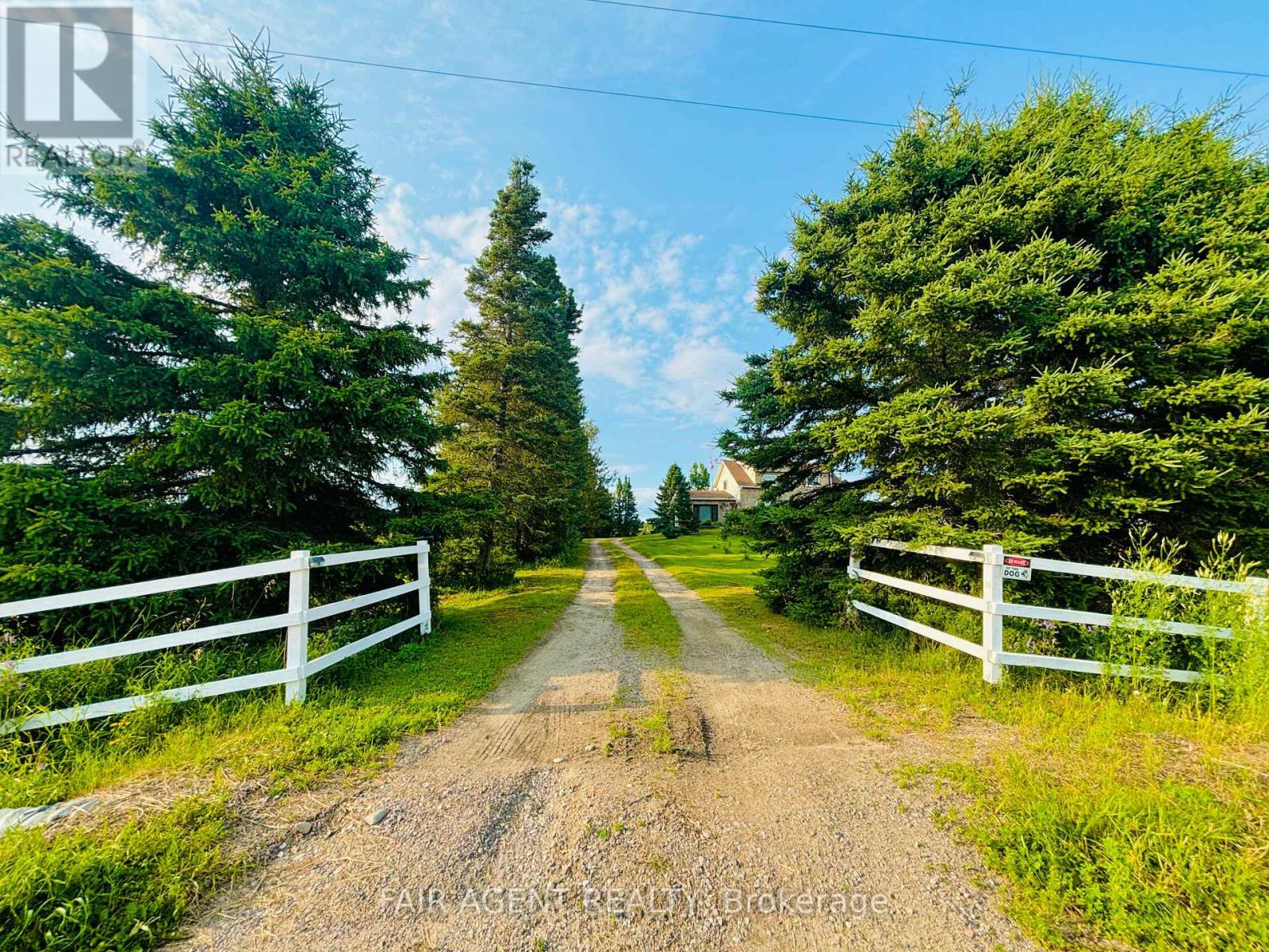 79 Ste Marie Road, Kapuskasing, Ontario  P0L 1V0 - Photo 2 - T12438288