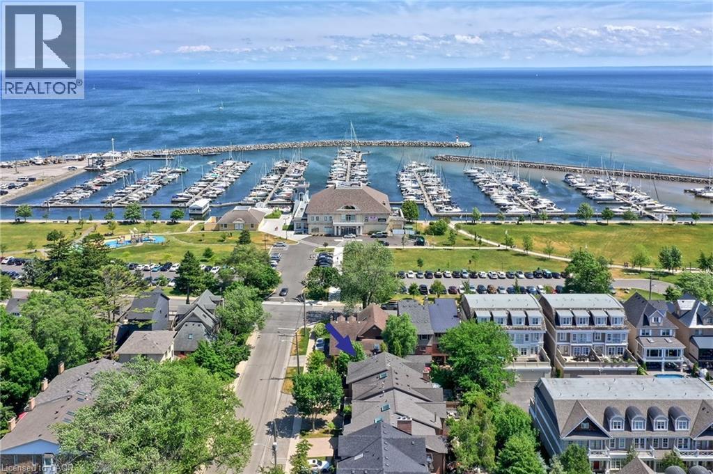 30 Nelson Street, Oakville, Ontario  L6L 3H6 - Photo 2 - 40765642