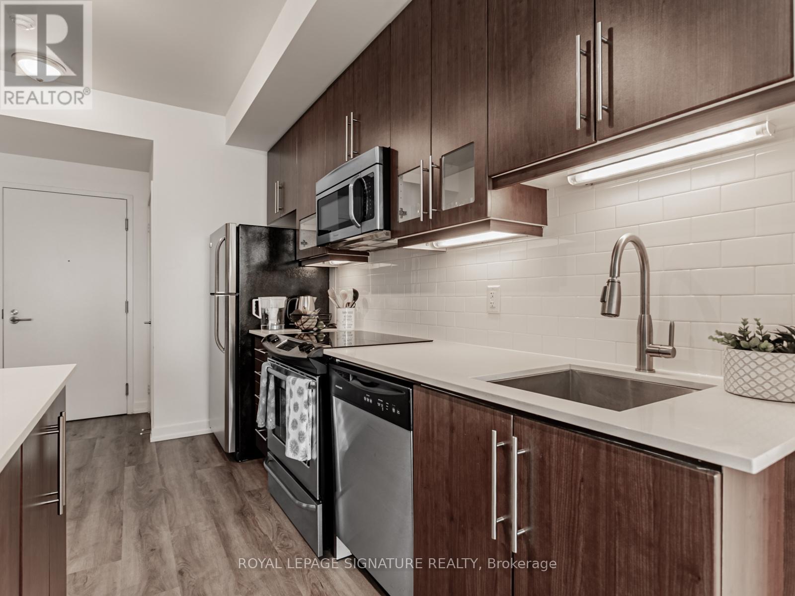 1208 - 1171 Queen Street W, Toronto, Ontario  M6J 1J4 - Photo 8 - C12434217