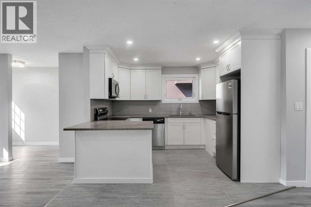 4724 Bowness Road Nw, Calgary, Alberta  T3B 0B4 - Photo 8 - A2260368