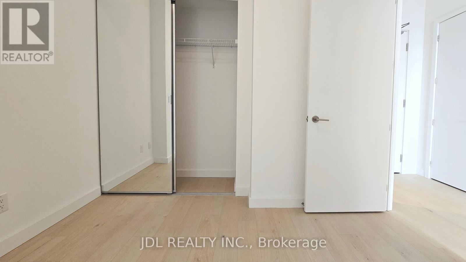 803 - 81 Wellesley Street E, Toronto, Ontario  M4Y 0C5 - Photo 6 - C12438109