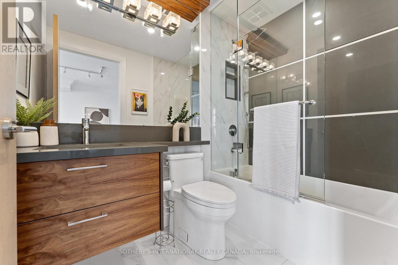 1406 - 438 Richmond Street W, Toronto, Ontario  M5V 3S6 - Photo 16 - C12438124
