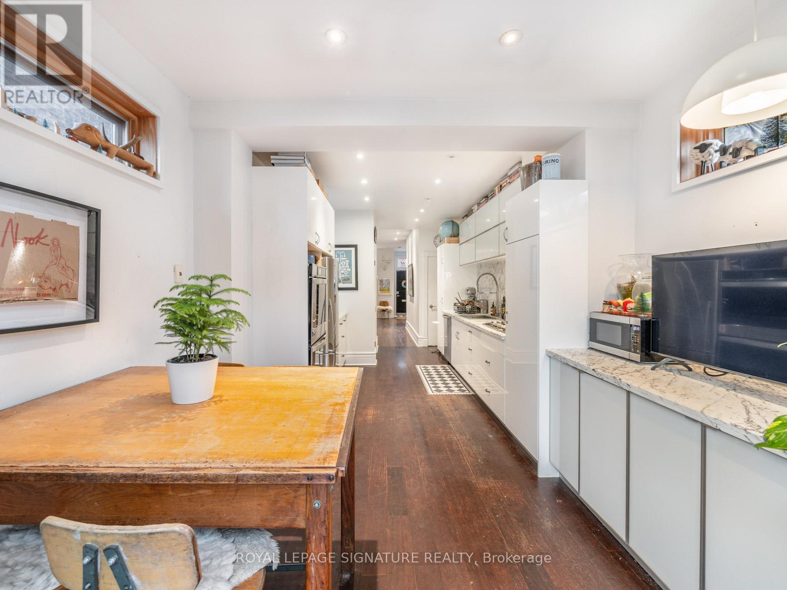 14 Tranby Avenue, Toronto, Ontario  M5R 1N5 - Photo 17 - C12438133