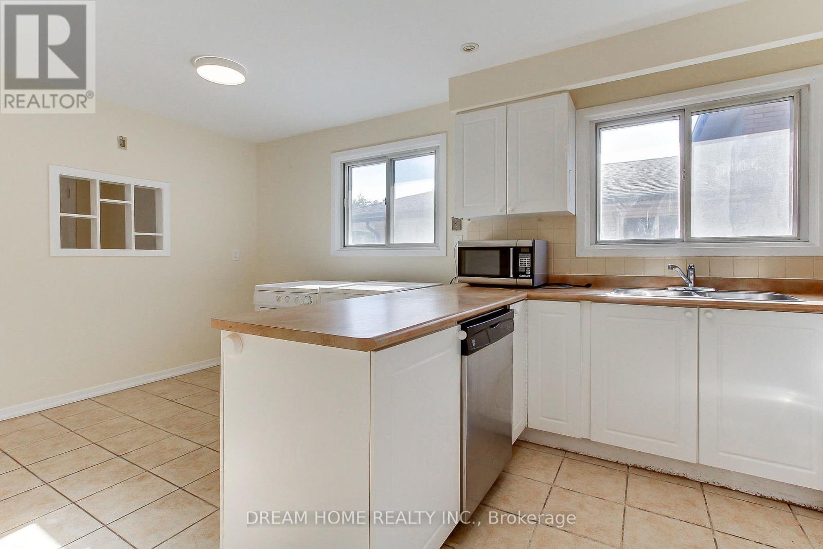 108 Mintwood Drive, Toronto, Ontario  M2M 3A8 - Photo 13 - C12438147