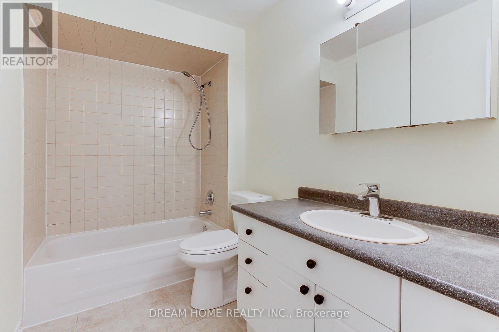 108 Mintwood Drive, Toronto, Ontario  M2M 3A8 - Photo 25 - C12438147