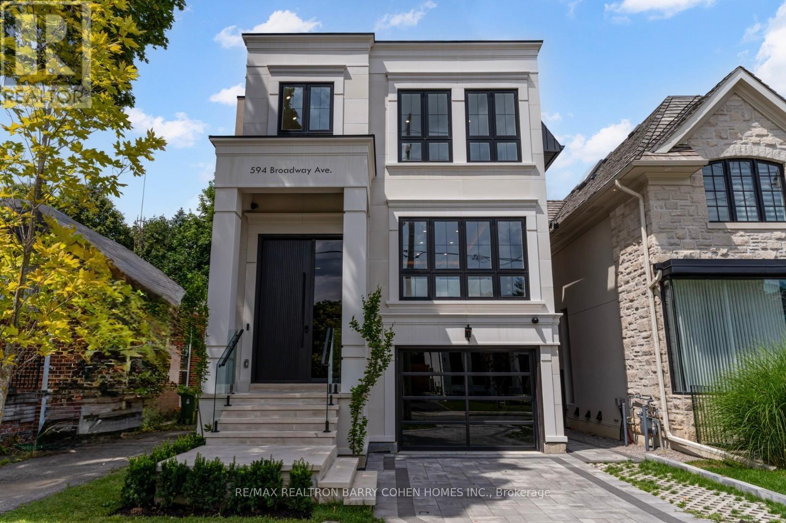 594 BROADWAY AVENUE, Toronto, Ontario