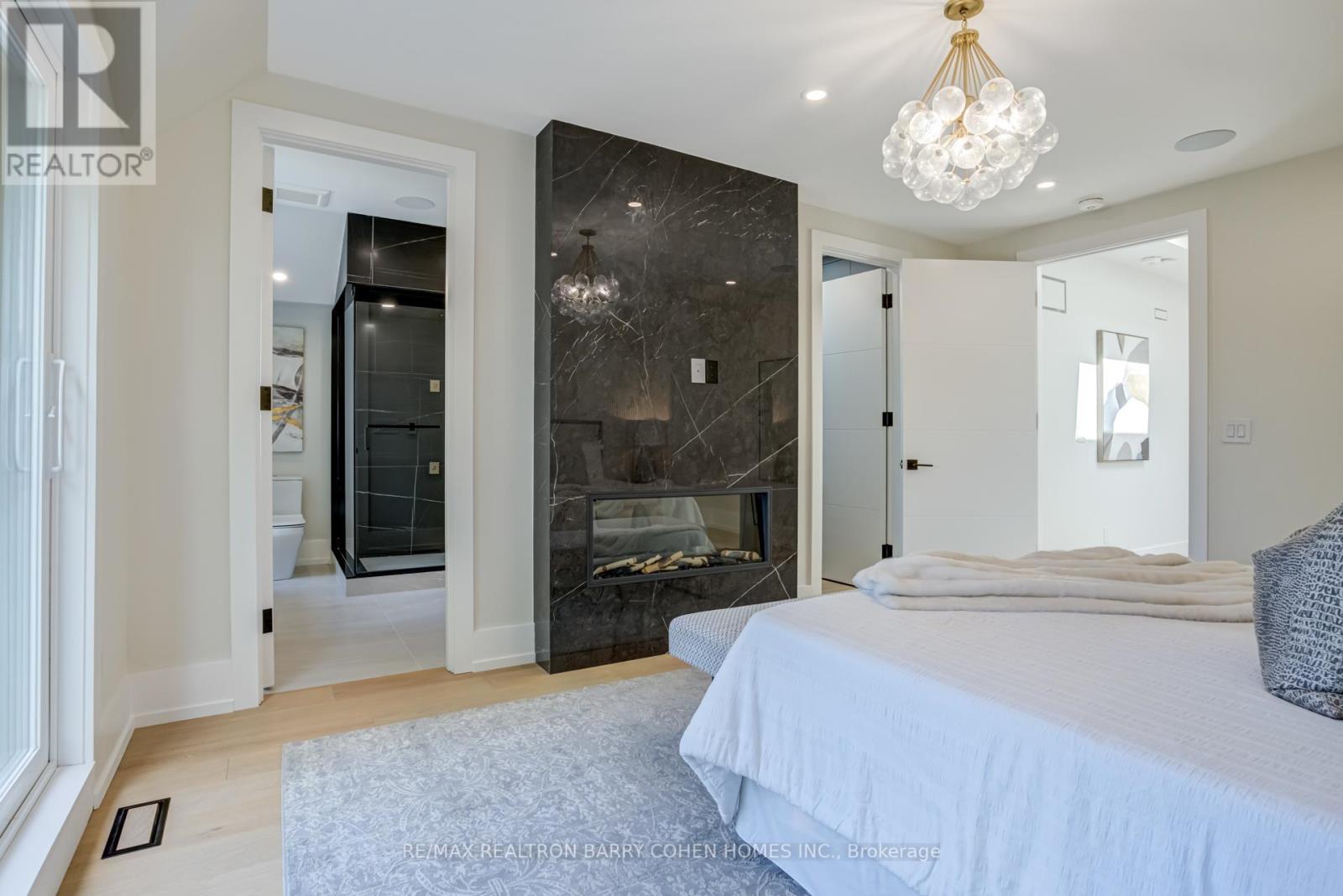 594 Broadway Avenue, Toronto, Ontario  M4G 2S5 - Photo 25 - C12438155