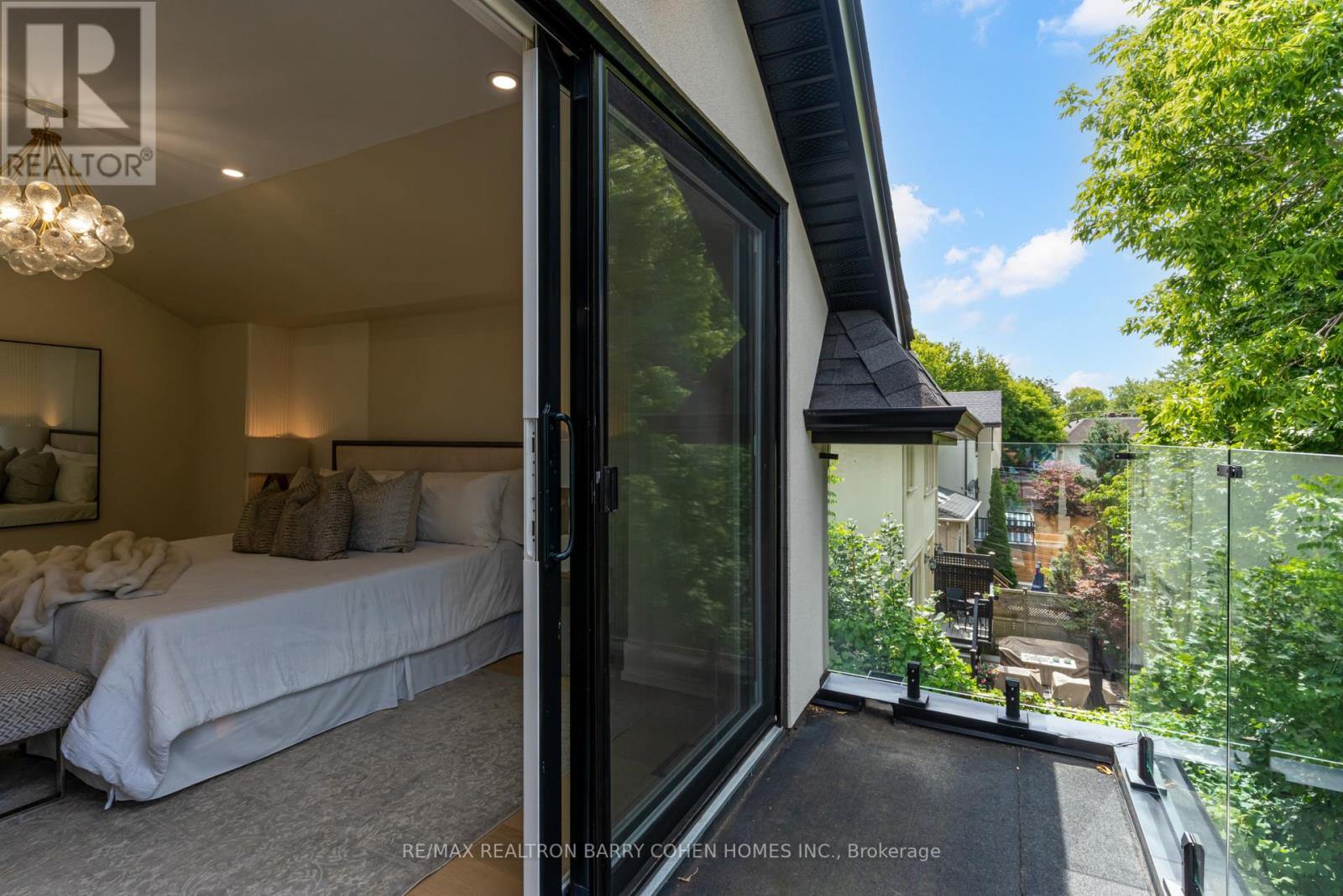 594 Broadway Avenue, Toronto, Ontario  M4G 2S5 - Photo 26 - C12438155
