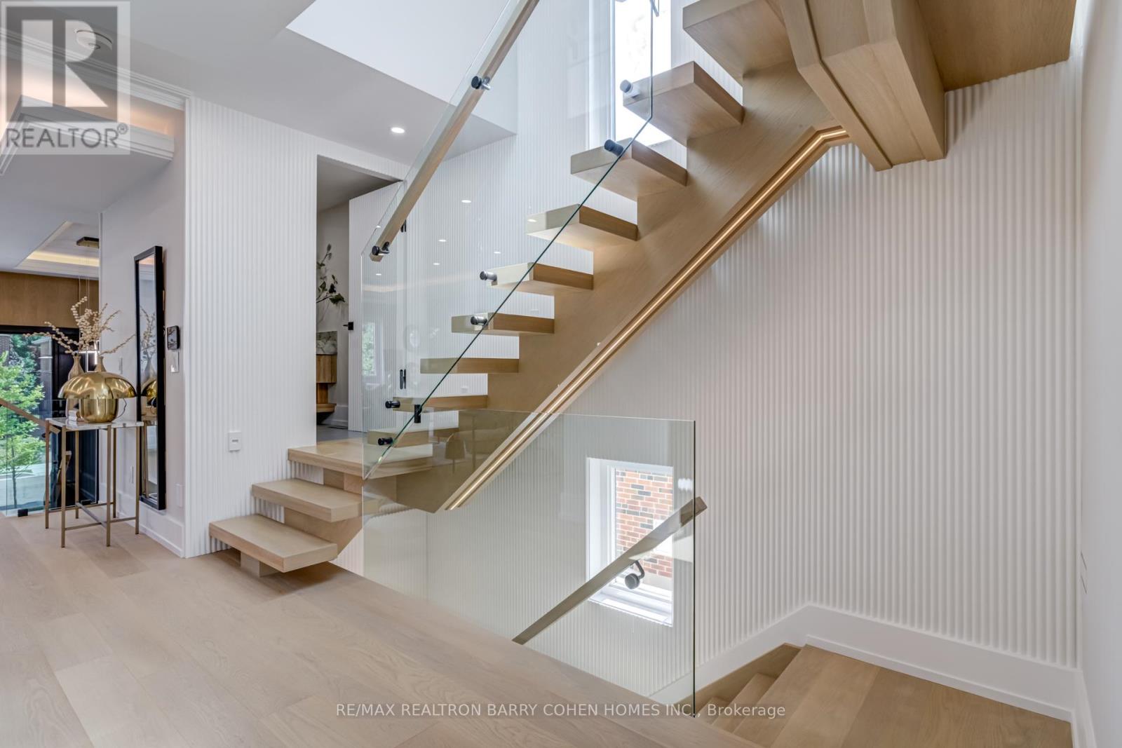 594 Broadway Avenue, Toronto, Ontario  M4G 2S5 - Photo 31 - C12438155