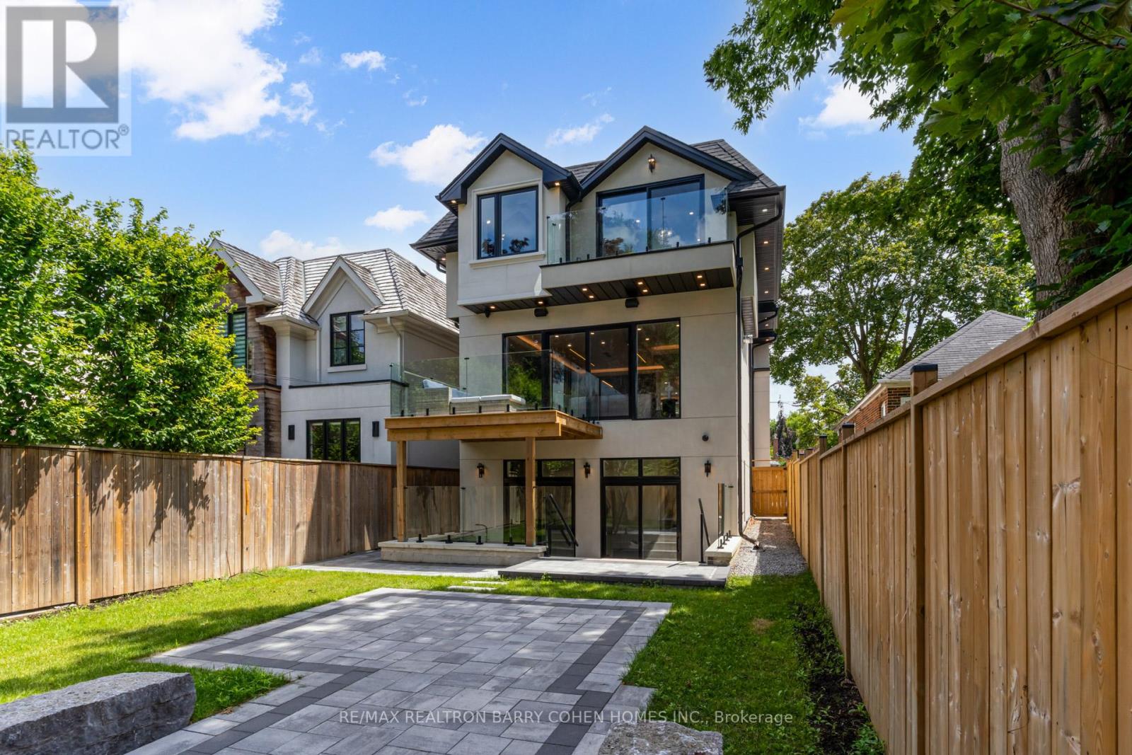594 Broadway Avenue, Toronto, Ontario  M4G 2S5 - Photo 44 - C12438155