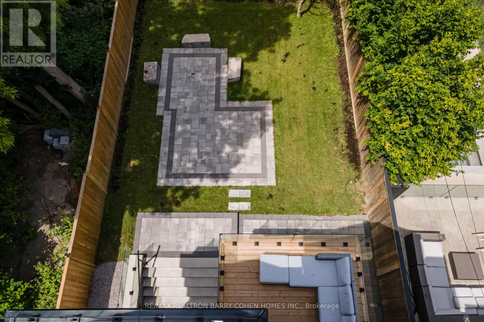 594 Broadway Avenue, Toronto, Ontario  M4G 2S5 - Photo 45 - C12438155