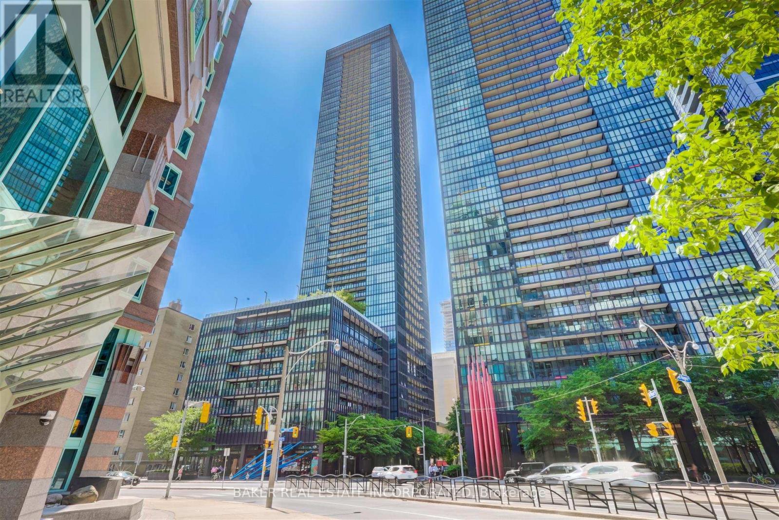 2103 - 101 Charles Street E, Toronto, Ontario  M4Y 0A9 - Photo 2 - C12438158