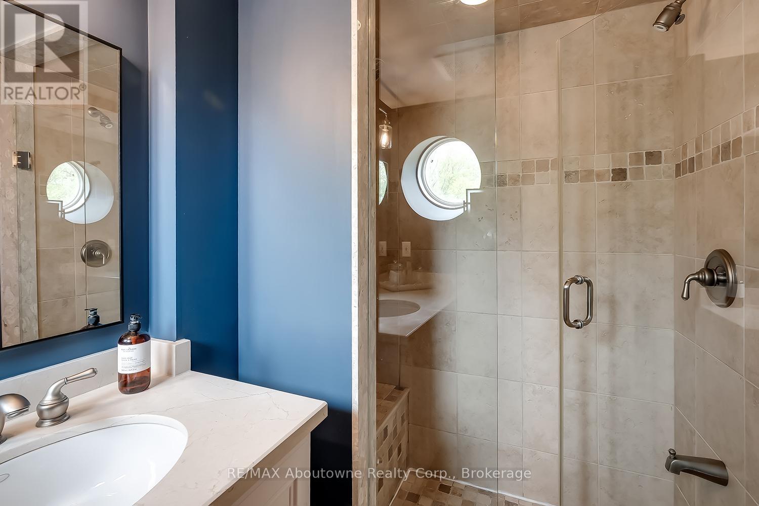 234 Randall Street, Oakville, Ontario  L6J 1P7 - Photo 32 - W12438227