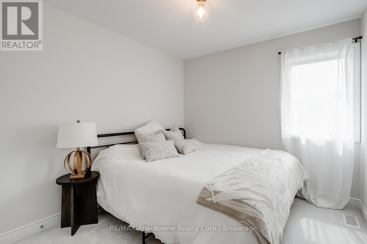 234 Randall Street, Oakville, Ontario  L6J 1P7 - Photo 39 - W12438227