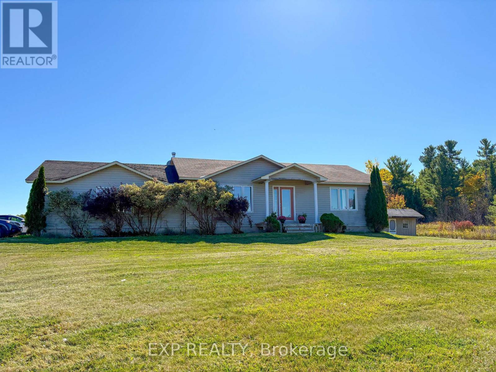575 Braeloch Road Road, Mcnab/braeside, Ontario  K7V 1P8 - Photo 1 - X12438289