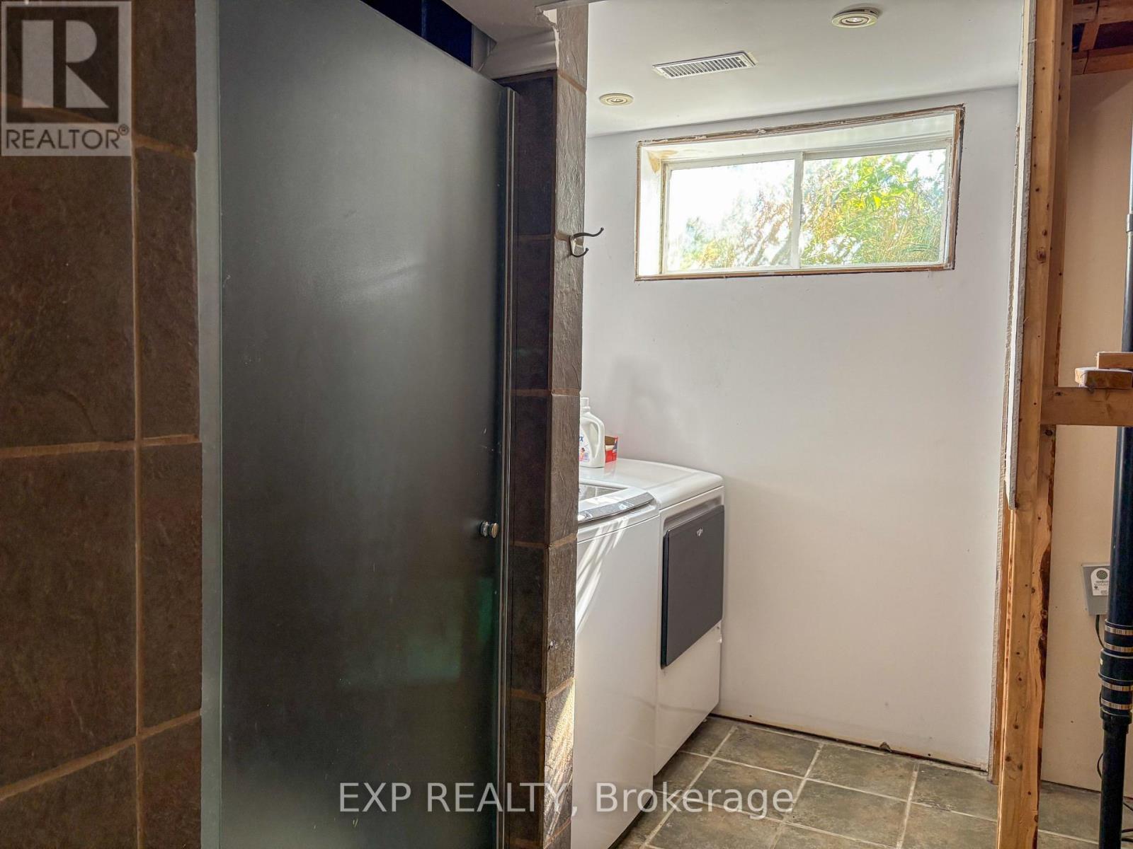 575 Braeloch Road Road, Mcnab/braeside, Ontario  K7V 1P8 - Photo 16 - X12438289