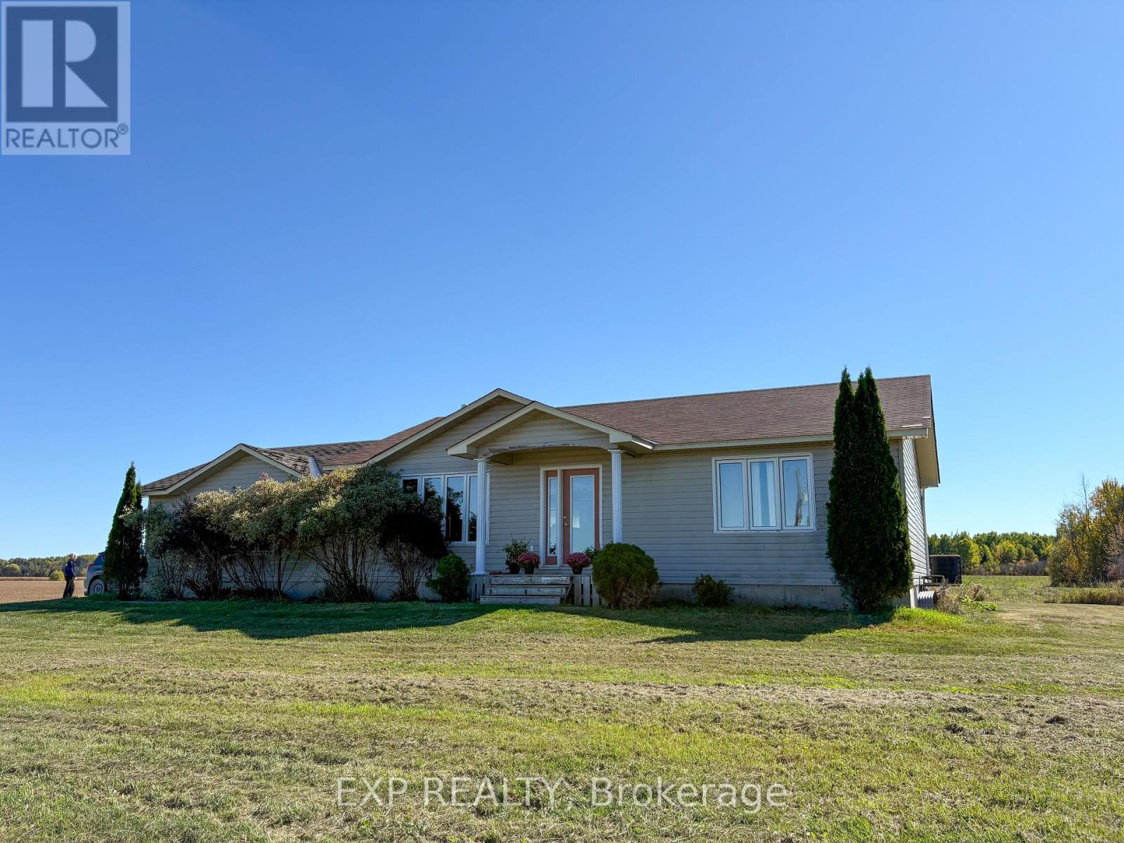 575 Braeloch Road Road, Mcnab/braeside, Ontario  K7V 1P8 - Photo 2 - X12438289