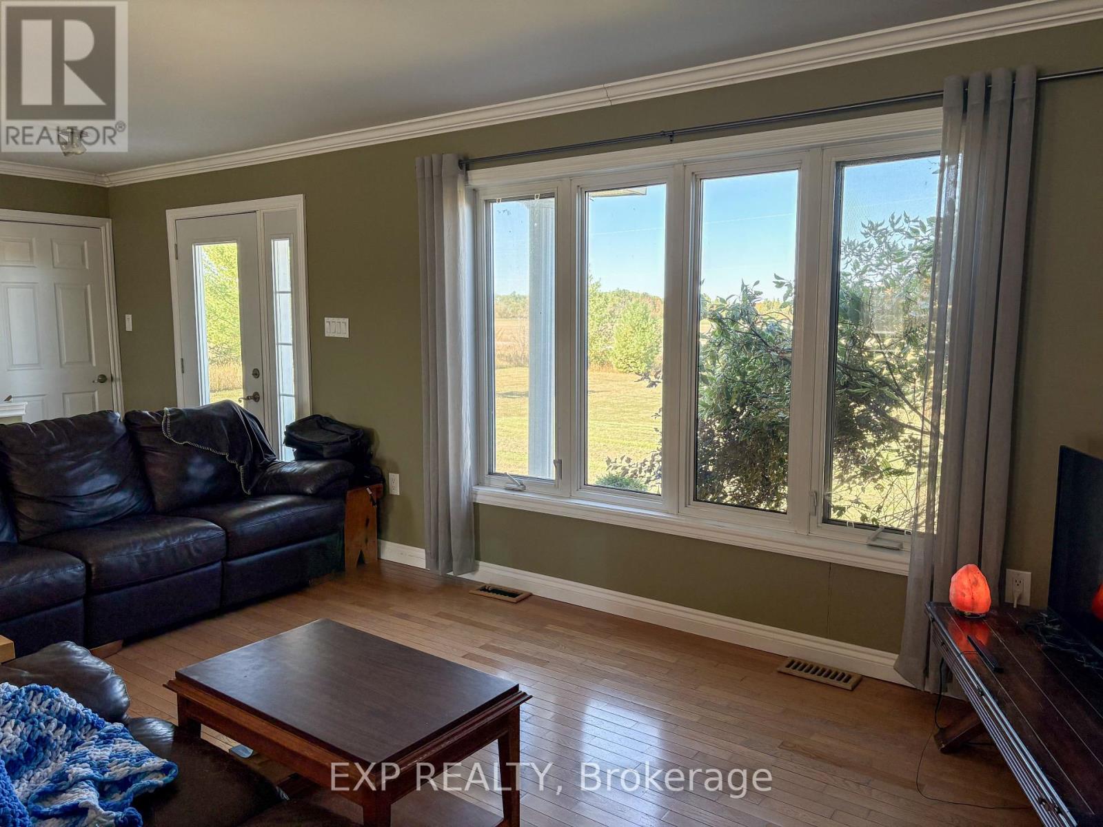 575 Braeloch Road Road, Mcnab/braeside, Ontario  K7V 1P8 - Photo 3 - X12438289
