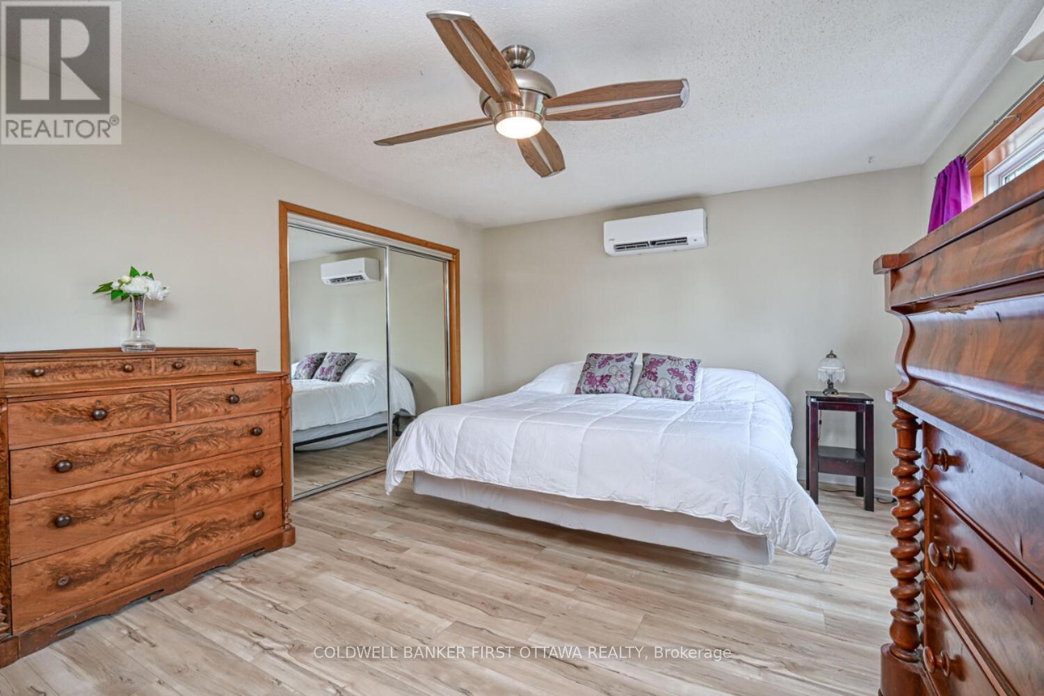 22 Poole Creek Crescent, Ottawa, Ontario  K2S 1G4 - Photo 18 - X12438301