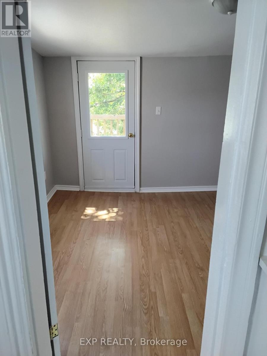 70-72 Victoria Avenue, Smiths Falls, Ontario  K7A 2P5 - Photo 22 - X12438345