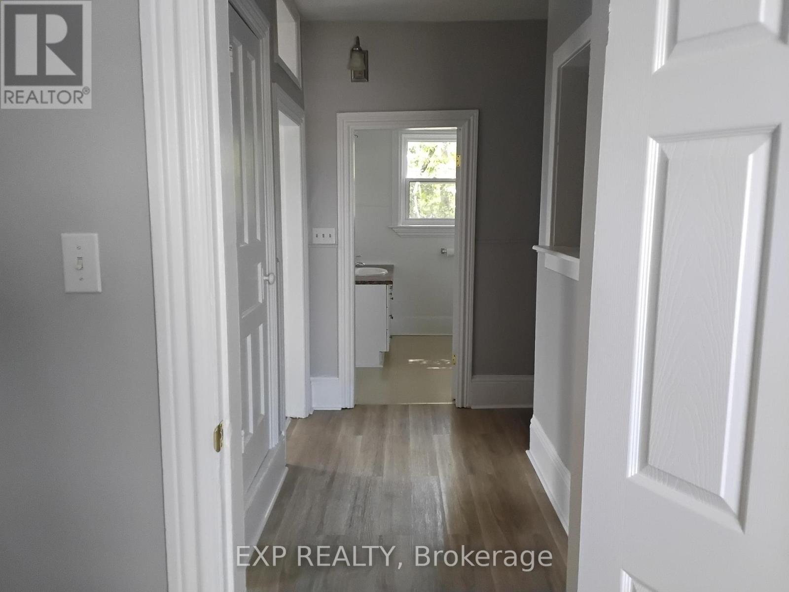 70-72 Victoria Avenue, Smiths Falls, Ontario  K7A 2P5 - Photo 27 - X12438345