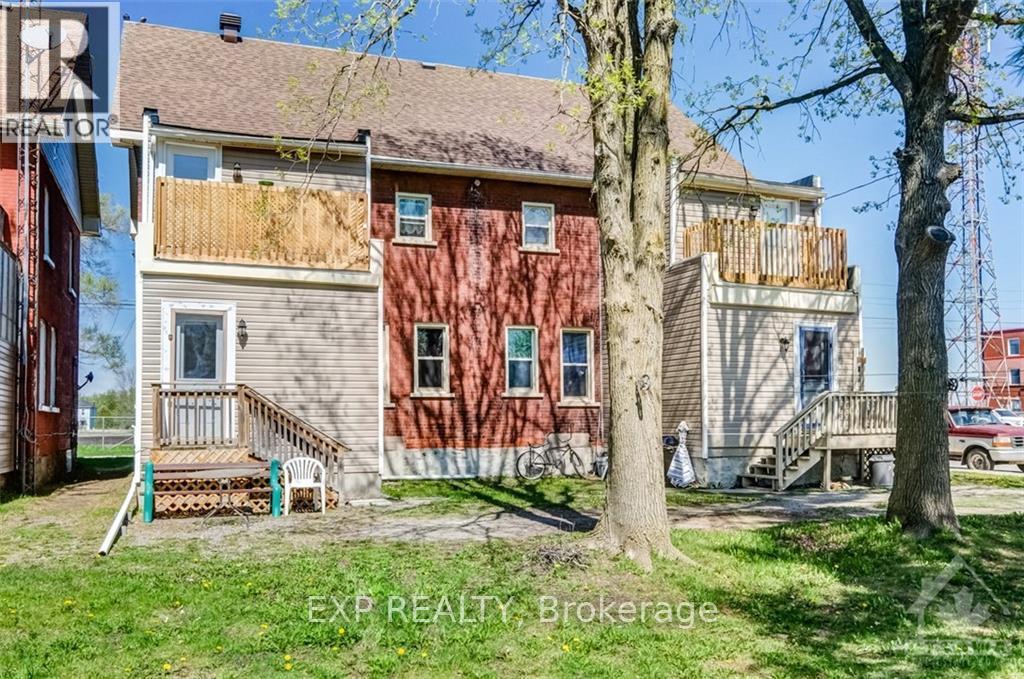 70-72 Victoria Avenue, Smiths Falls, Ontario  K7A 2P5 - Photo 34 - X12438345