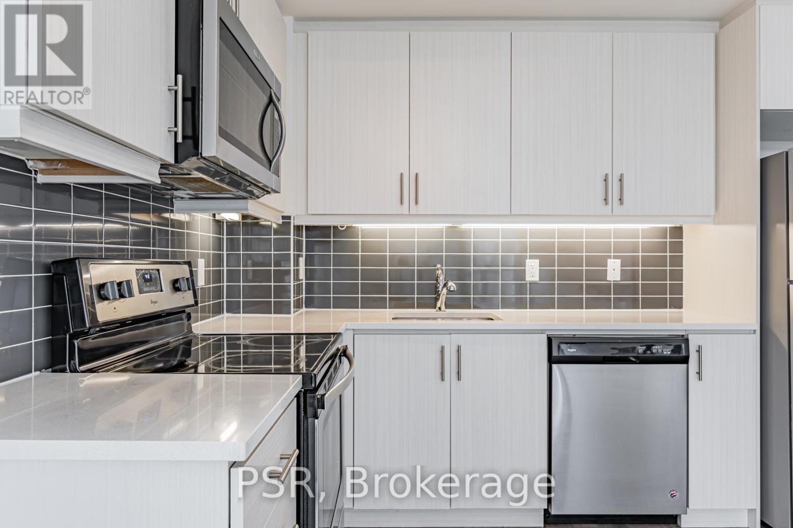 812 - 17 Zorra Street, Toronto, Ontario  M8Z 4Z6 - Photo 5 - W12437889