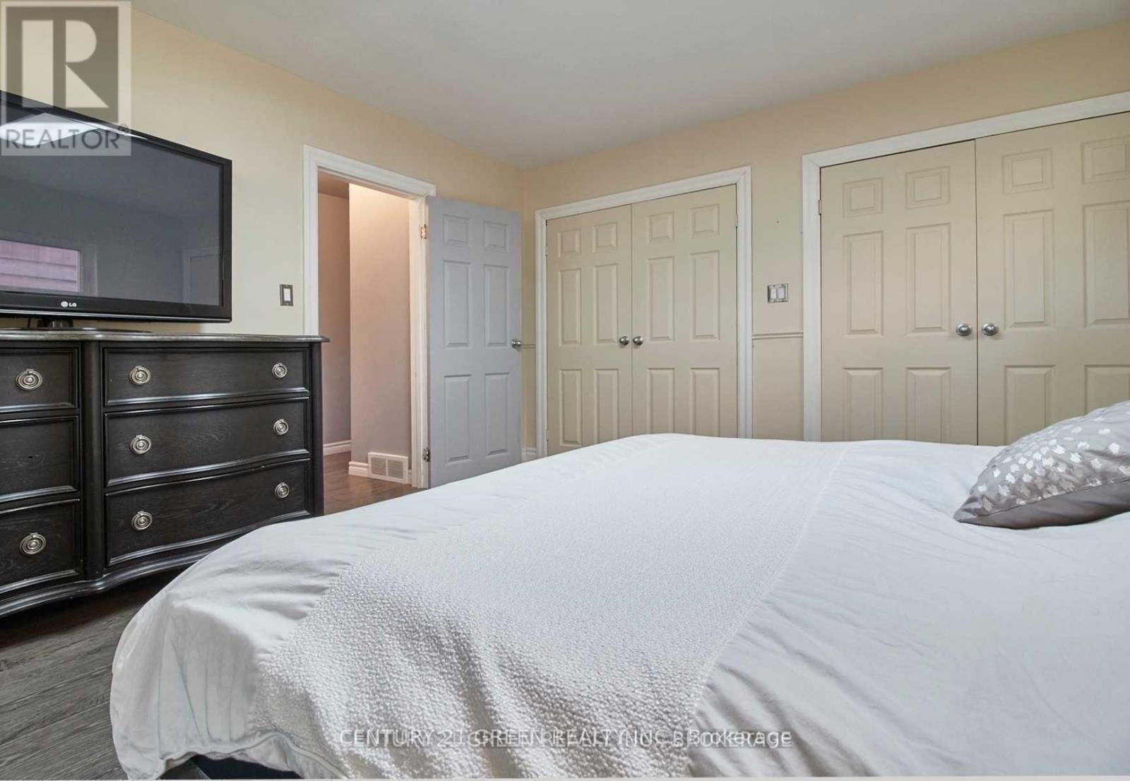 1711 Highway 2 Street, Clarington, Ontario  L1E 2R5 - Photo 22 - E12438125