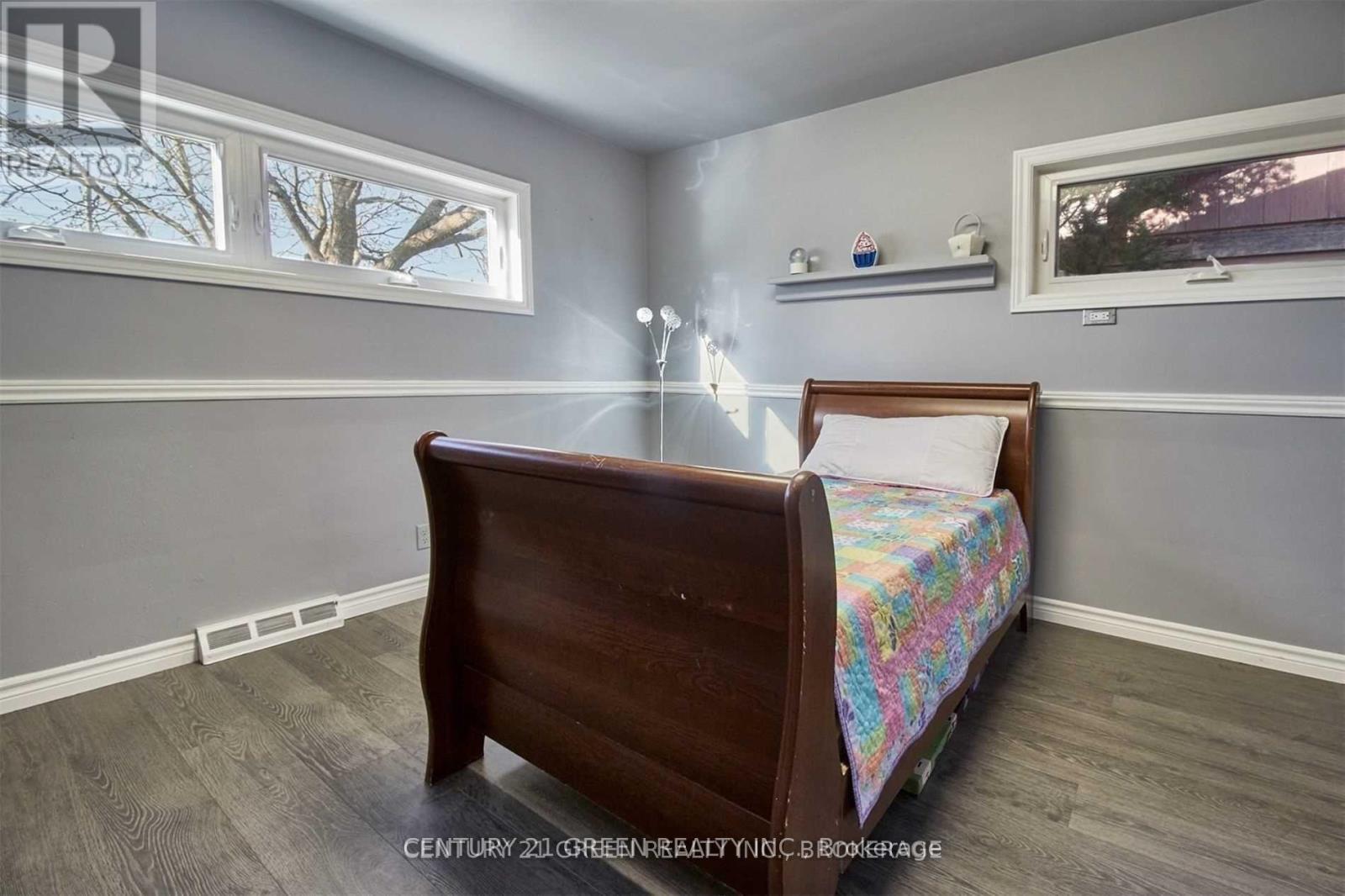 1711 Highway 2 Street, Clarington, Ontario  L1E 2R5 - Photo 23 - E12438125