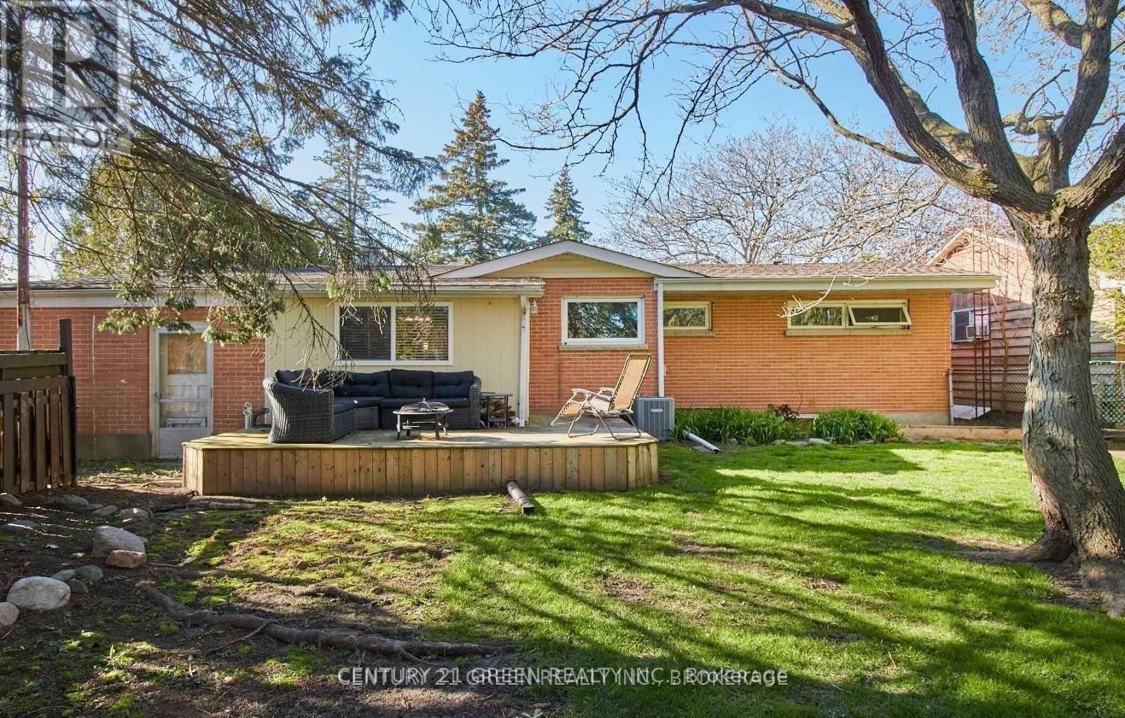 1711 Highway 2 Street, Clarington, Ontario  L1E 2R5 - Photo 30 - E12438125