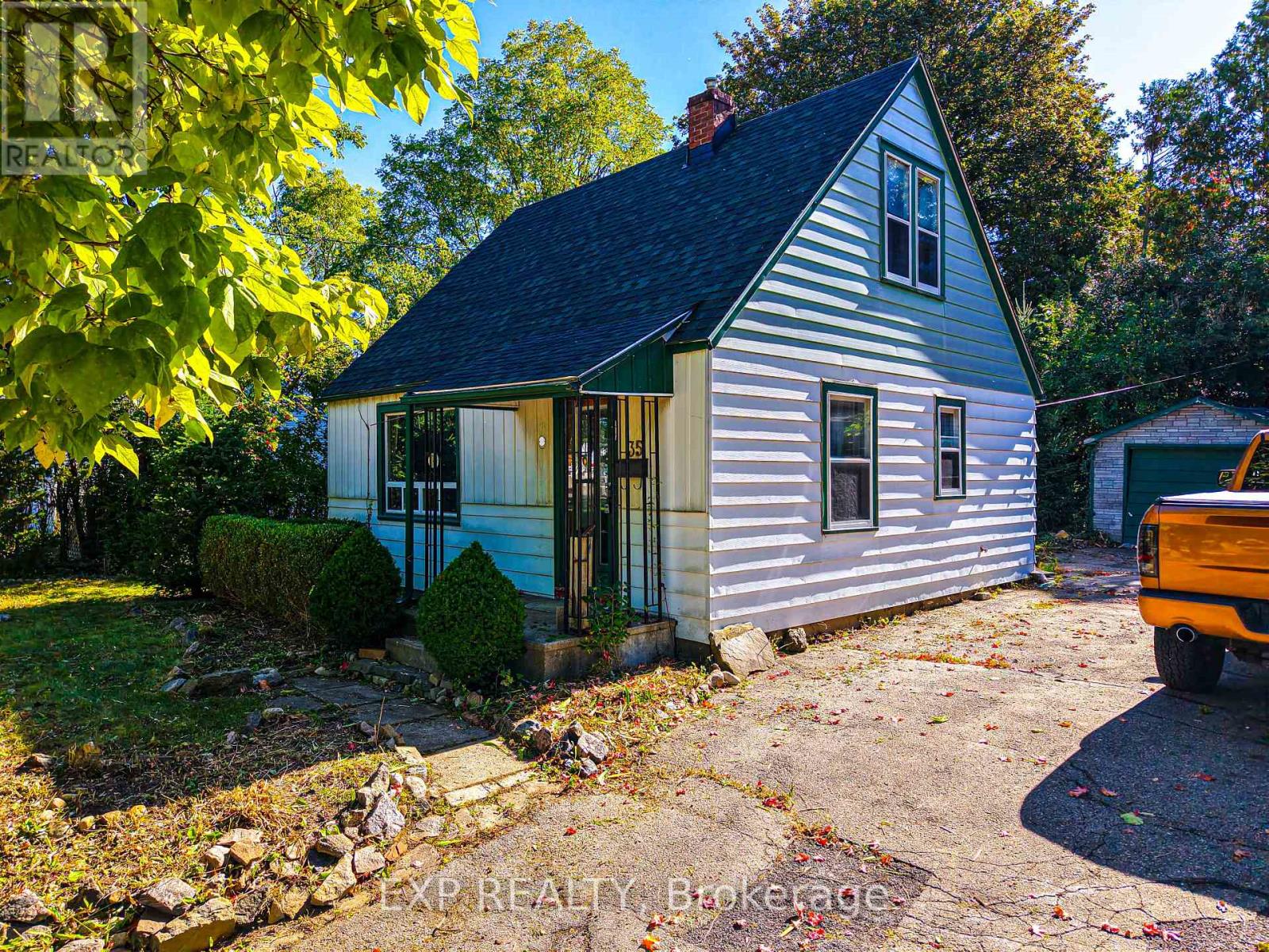 35 Glen Road, Kitchener, Ontario  N2M 3E7 - Photo 21 - X12437750