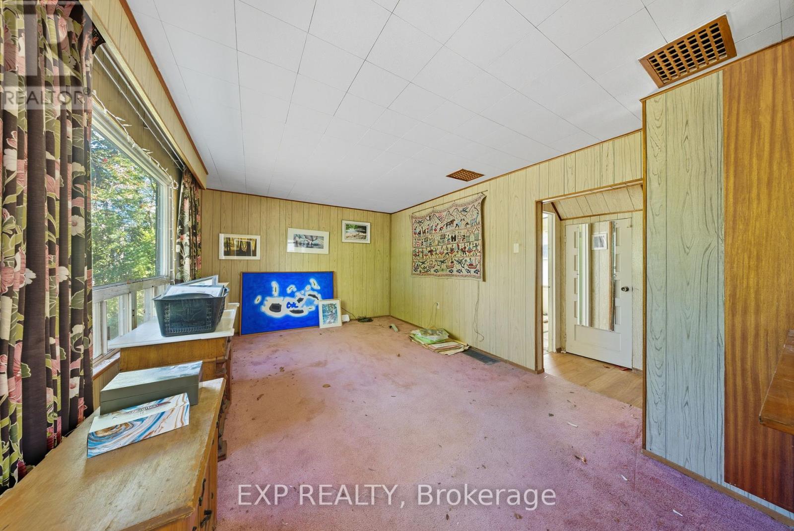 35 Glen Road, Kitchener, Ontario  N2M 3E7 - Photo 4 - X12437750