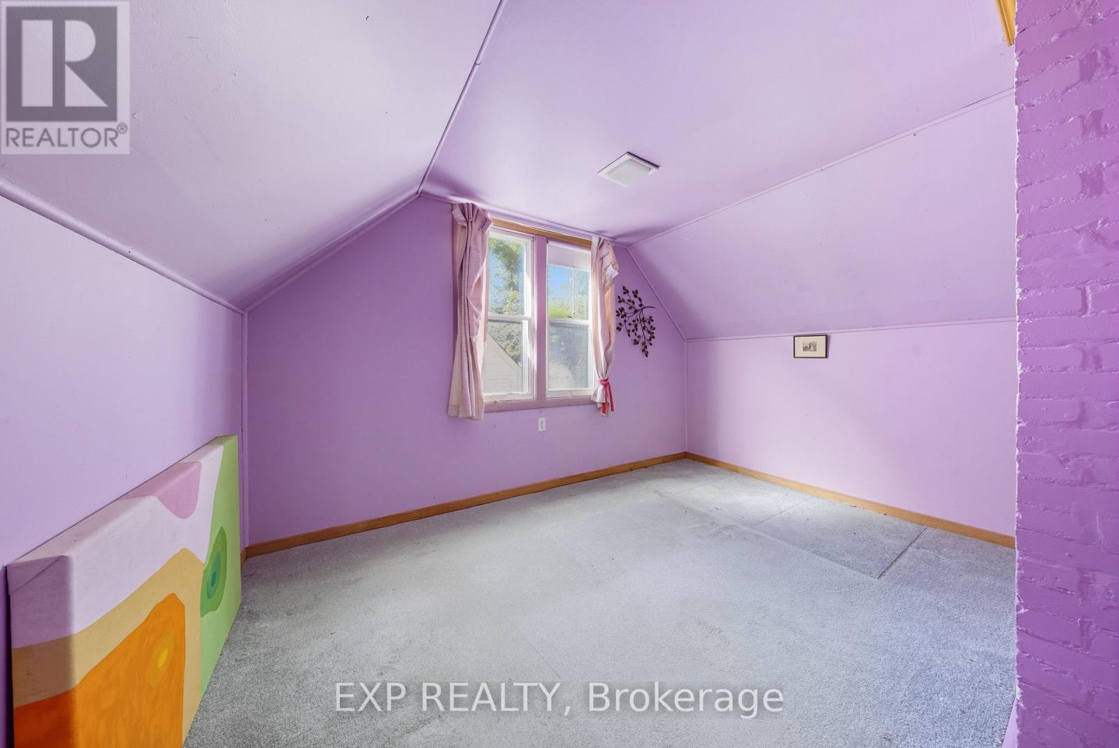 35 Glen Road, Kitchener, Ontario  N2M 3E7 - Photo 10 - X12437750