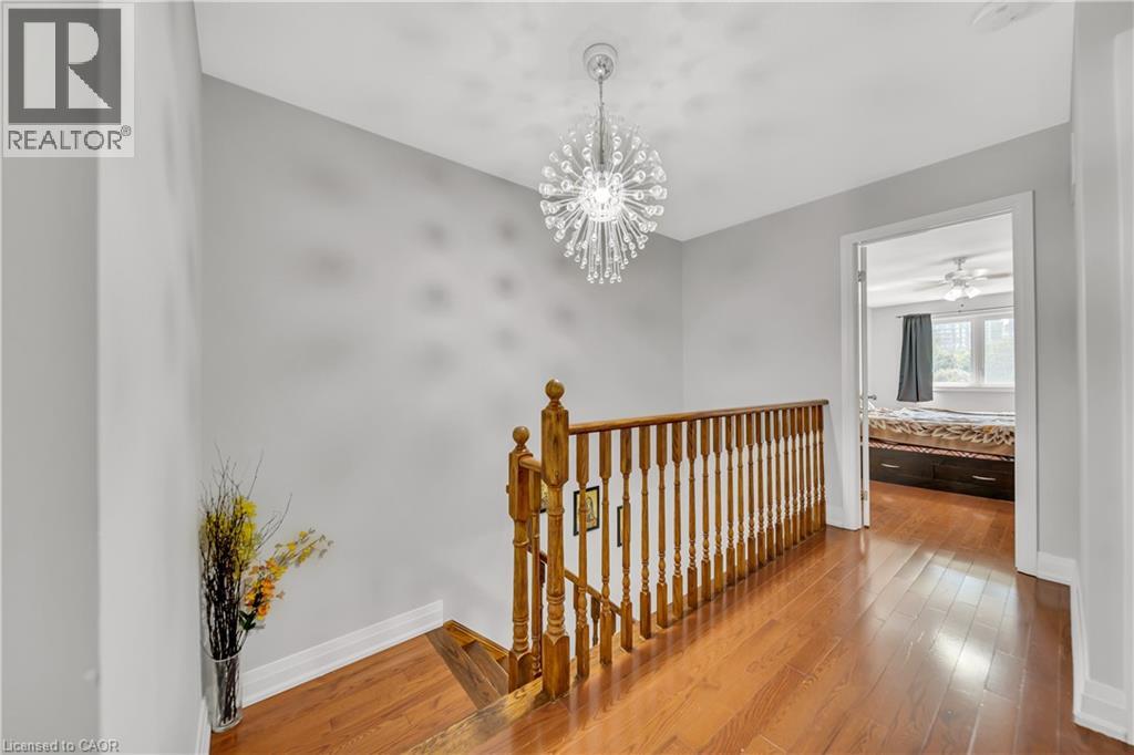 562 Orange Walk Crescent, Mississauga, Ontario  L5R 0A3 - Photo 17 - 40775300