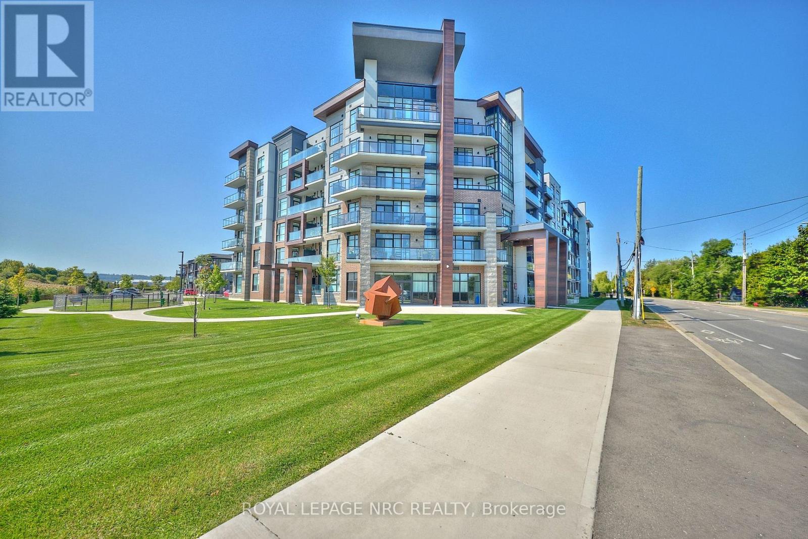 221 - 600 North Service Road, Hamilton (Lakeshore), Ontario  L8E 0L2 - Photo 34 - X12438189