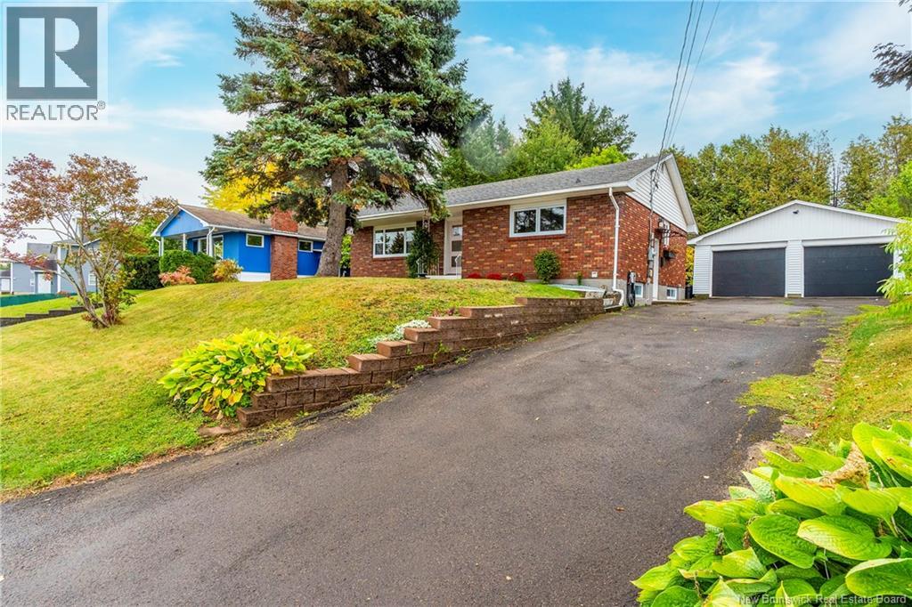 158 Lakeside Drive, Riverview, New Brunswick  E1B 3G9 - Photo 1 - NB127564