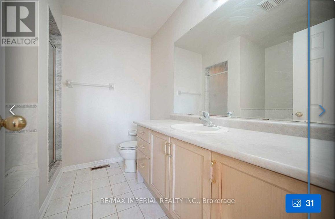 89 Grasslands Avenue, Richmond Hill, Ontario  L4B 4K5 - Photo 22 - N12438107