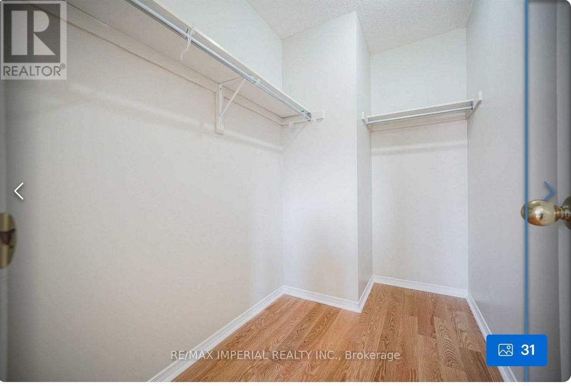 89 Grasslands Avenue, Richmond Hill, Ontario  L4B 4K5 - Photo 23 - N12438107